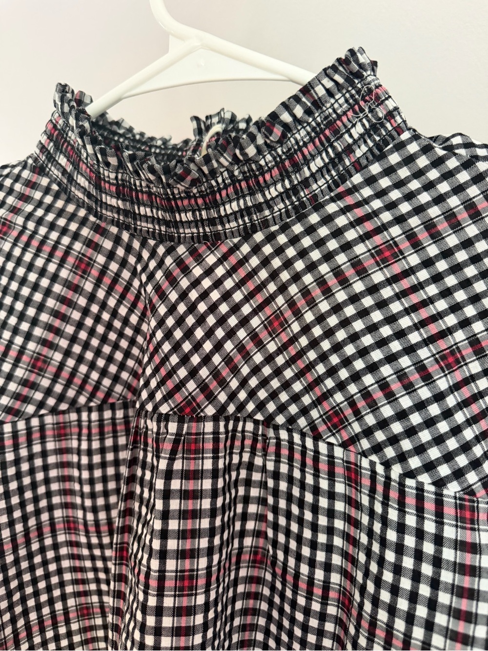 LOFT Black & White Plaid Smocked Neck Blouse with Red Accent size xs - Picture 4 of 6